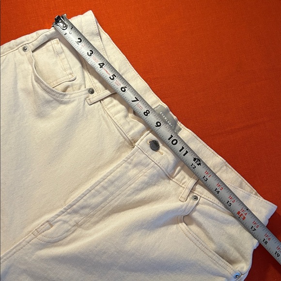 Everlane women’s ecru ivory crop cheeky jeans. 5 pocket organic cotton. 33. EUC - Picture 9 of 12